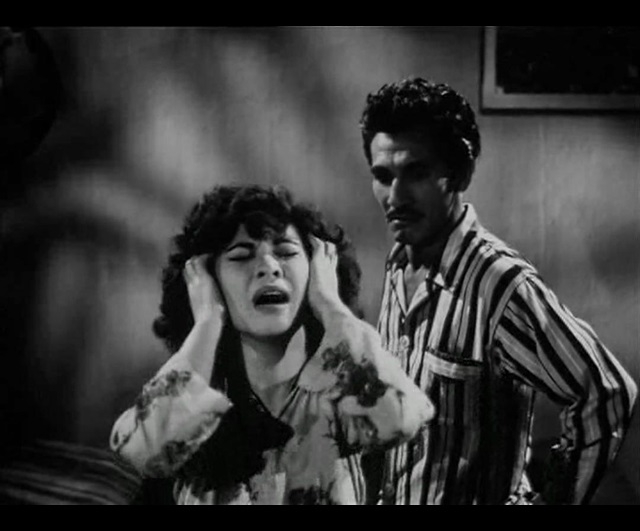 Still from 'Korban Fitnah' (Film source: Asian Film Archive. Courtesy of ©Cathay-Keris Film Pte. Ltd.)